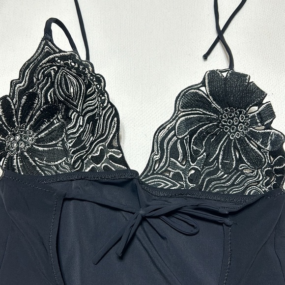 Pain de sucre one piece black one piece swimsuit, good condition, size 34B, - Picture 4 of 7